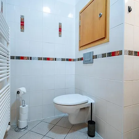 Adm Comfort - Free Parking Garage * Μπρατισλάβα