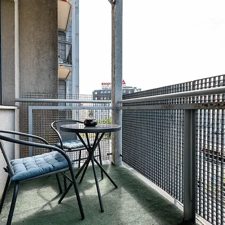 Adm Comfort - Free Parking Garage Apartment