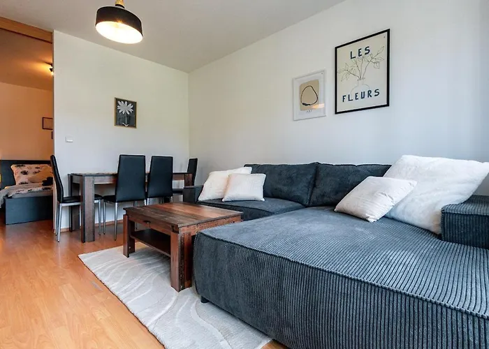 Adm Comfort - Free Parking Garage アパート ブラチスラヴァ