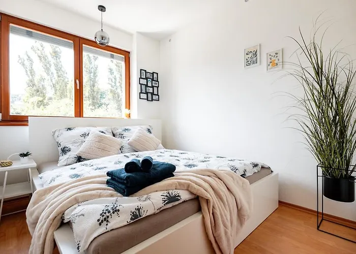 Adm Comfort - Free Parking Garage ブラチスラヴァ