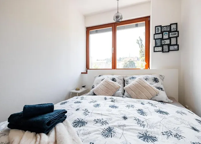 Adm Comfort - Free Parking Garage