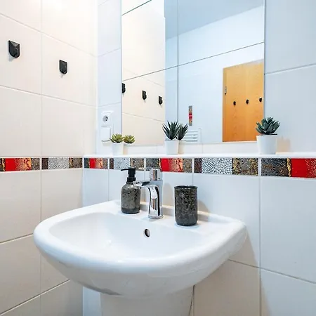 Appartement Adm Comfort - Free Parking Garage Bratislava