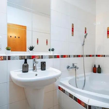 Appartement Adm Comfort - Free Parking Garage Bratislava
