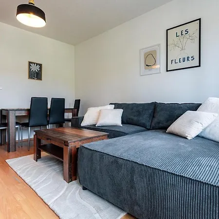 Adm Comfort - Free Parking Garage Lejlighed Bratislava